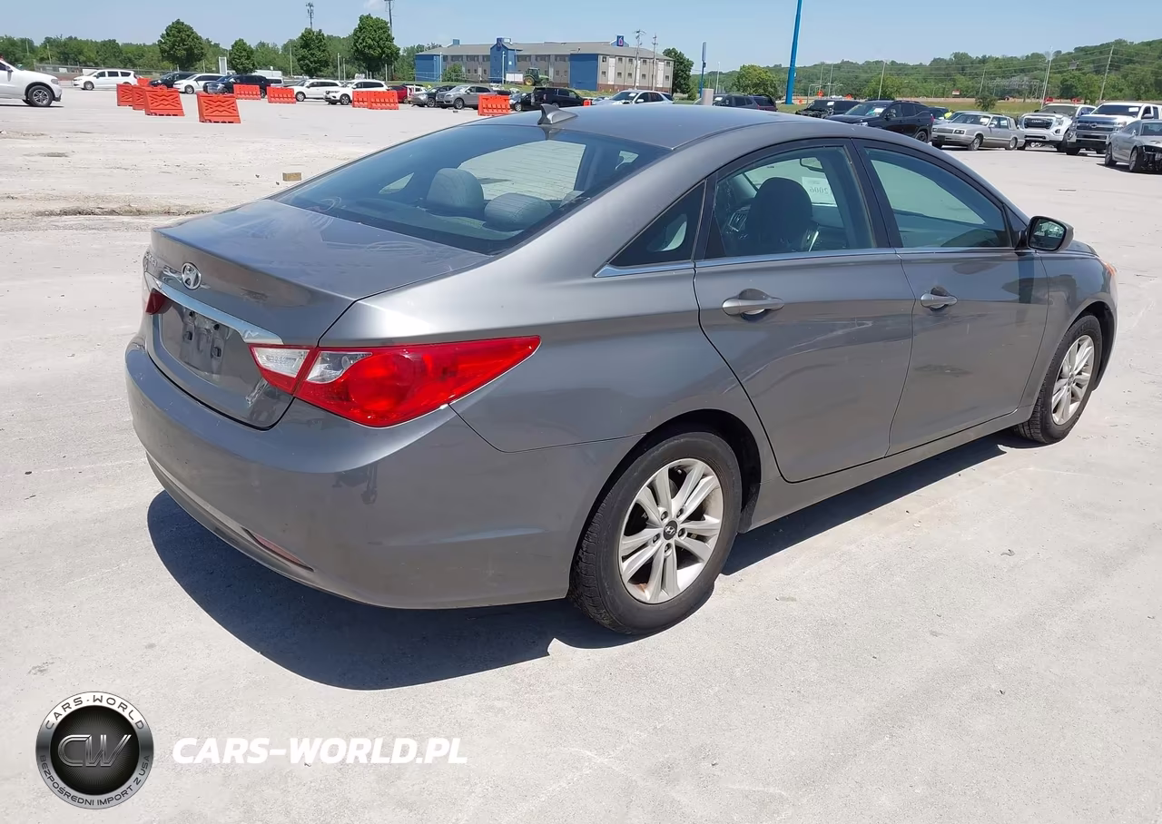 2012 Hyundai Sonata Gls VIN:5NPEB4ACXCH408903 - 4
