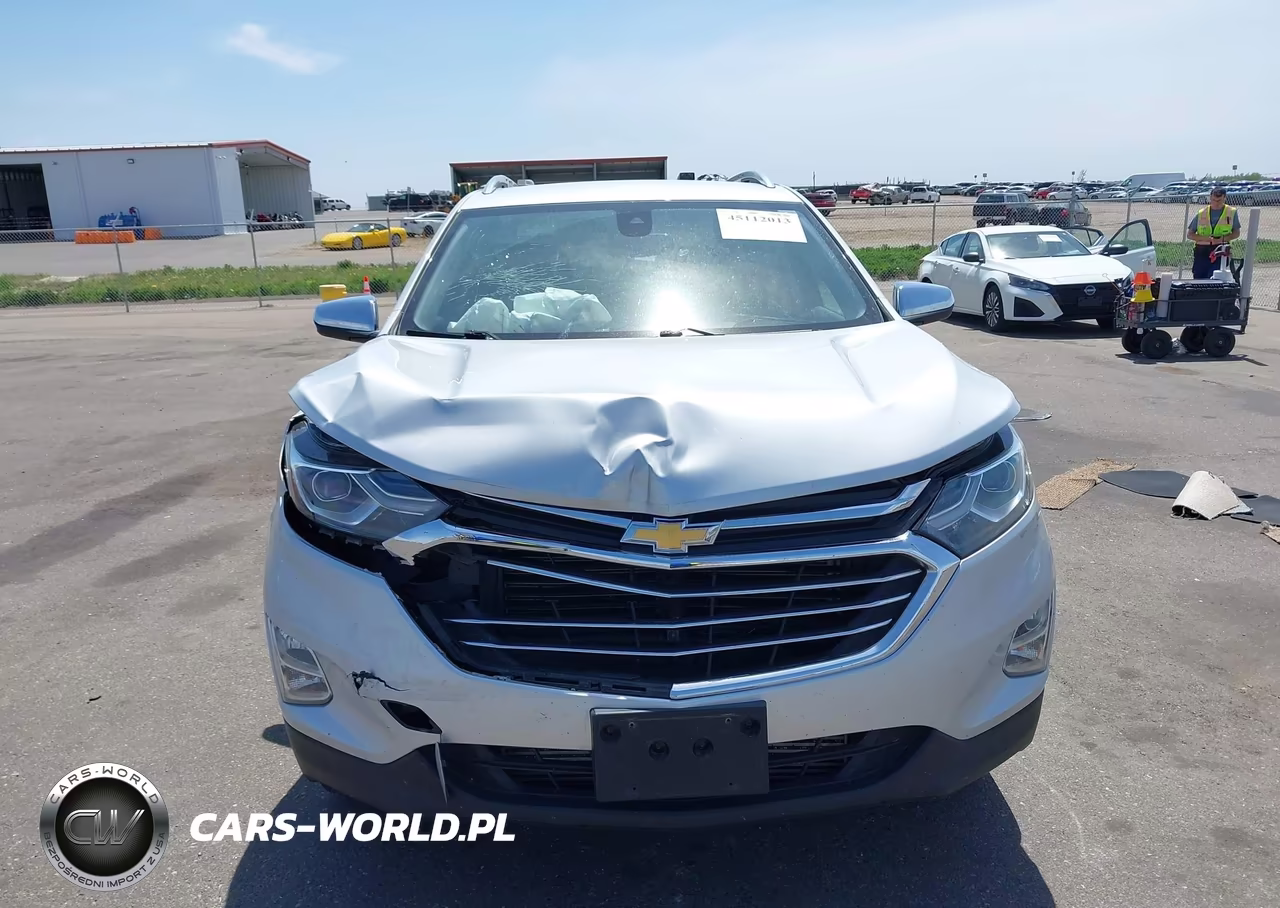 2018 Chevrolet Equinox Premier VIN:2GNAXVEV8J6269266 - 12