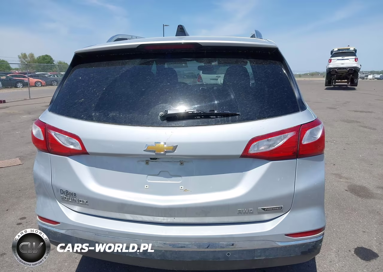 2018 Chevrolet Equinox Premier VIN:2GNAXVEV8J6269266 - 16