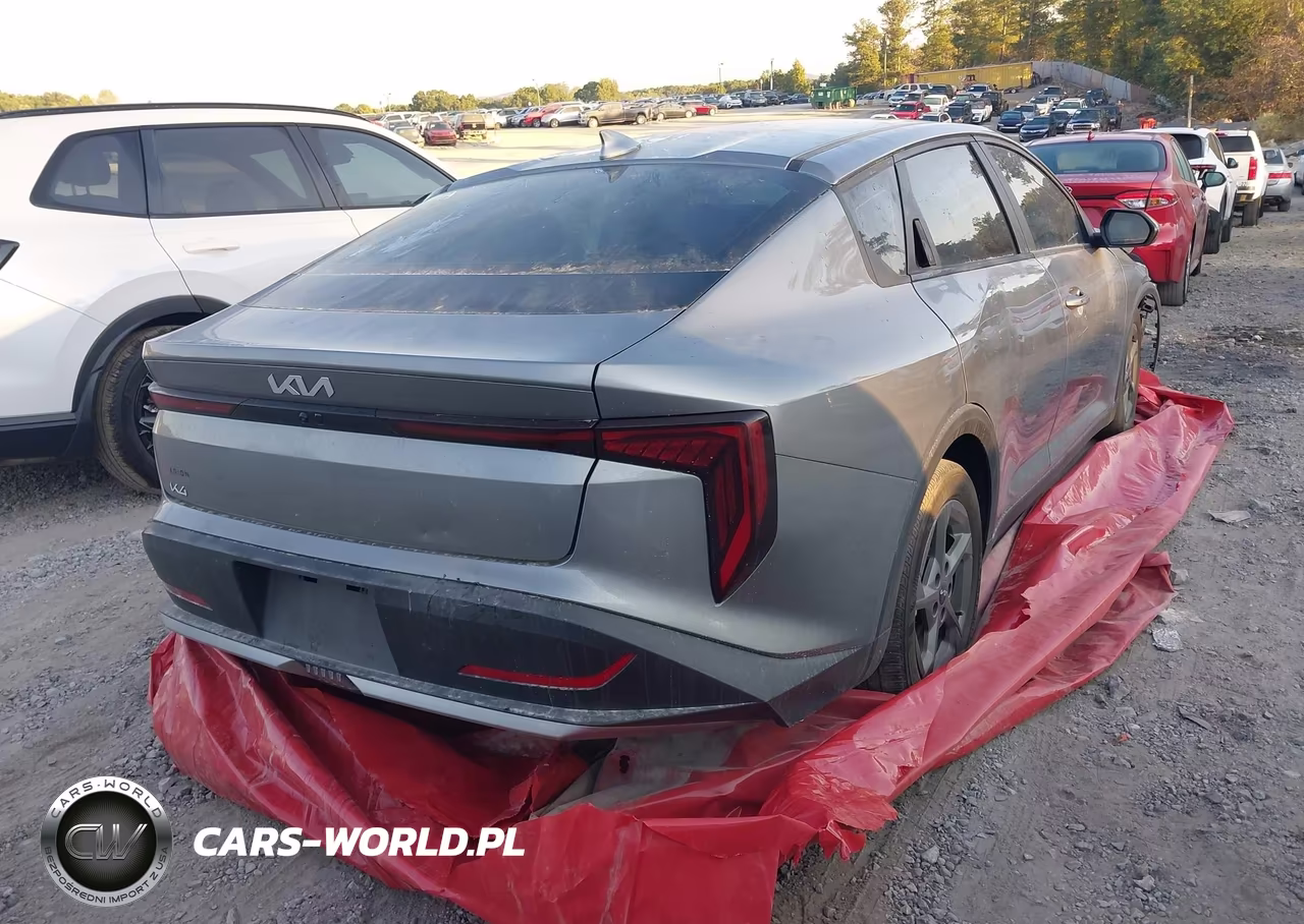 2025 Kia K4 Lxs VIN:3KPFT4DE0SE004624 - 4