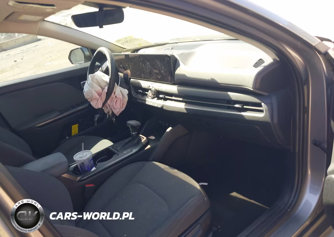 2025 Kia K4 Lxs VIN:3KPFT4DE0SE004624 - 5