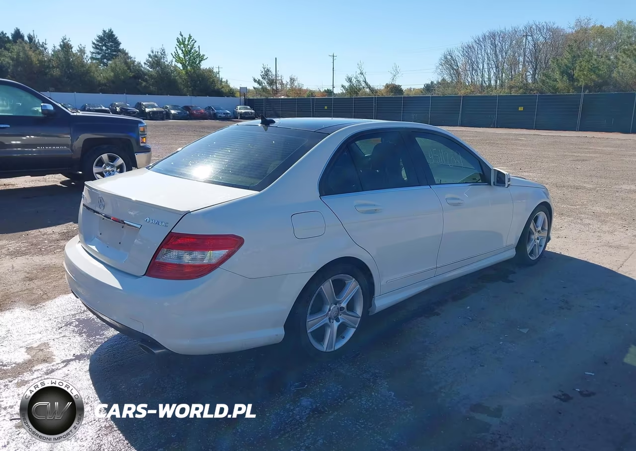 2011 Mercedes-Benz C 300 Sport 4Matic VIN:WDDGF8BB6BR157076 - 4