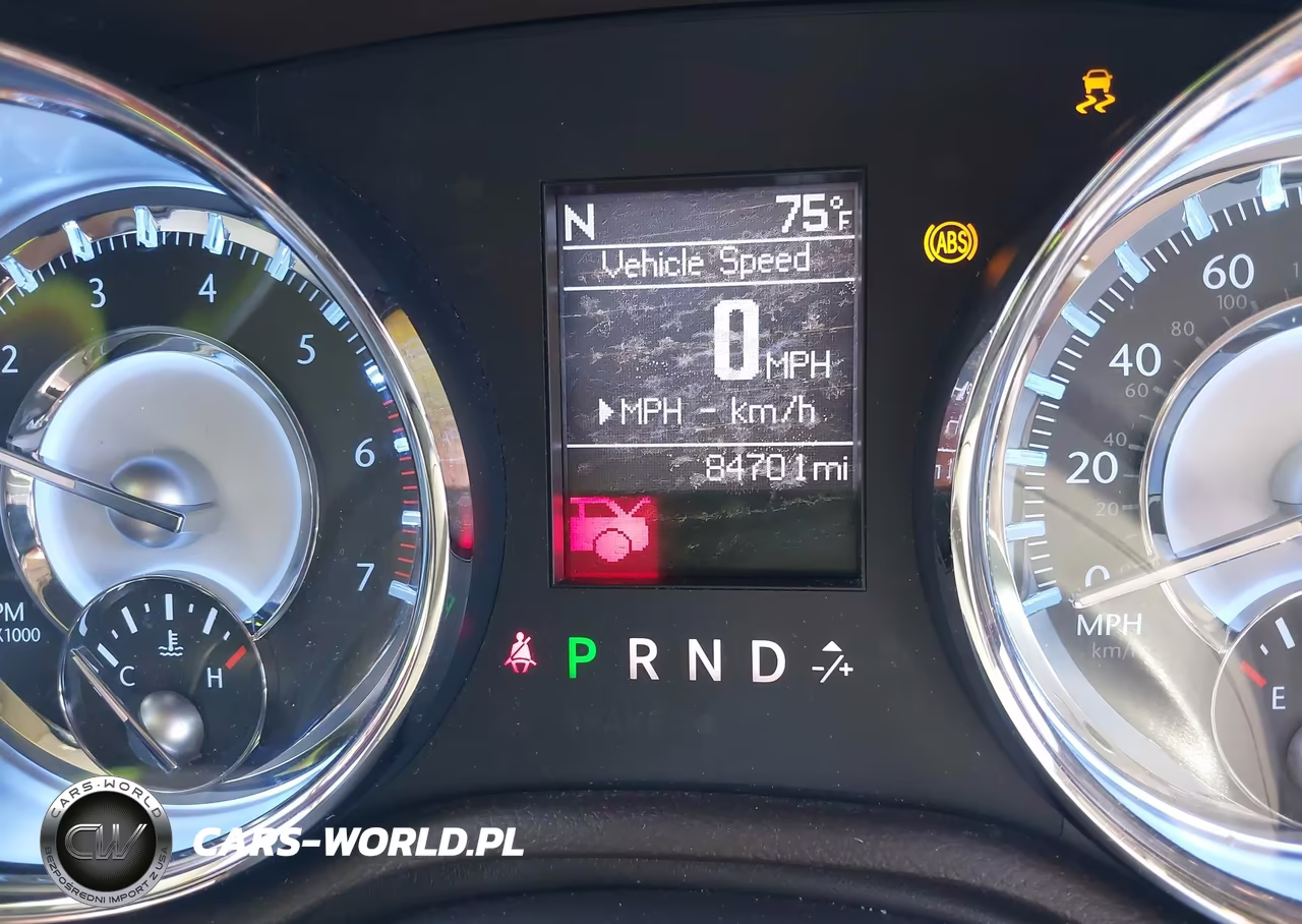 2011 Chrysler 300C VIN:2C3CA6CT2BH522621 - 7