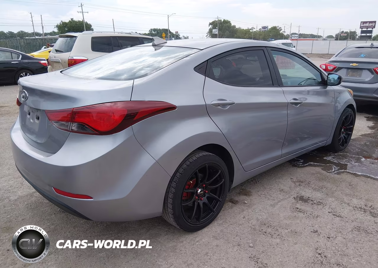 2016 Hyundai Elantra Se VIN:5NPDH4AE4GH730082 - 4