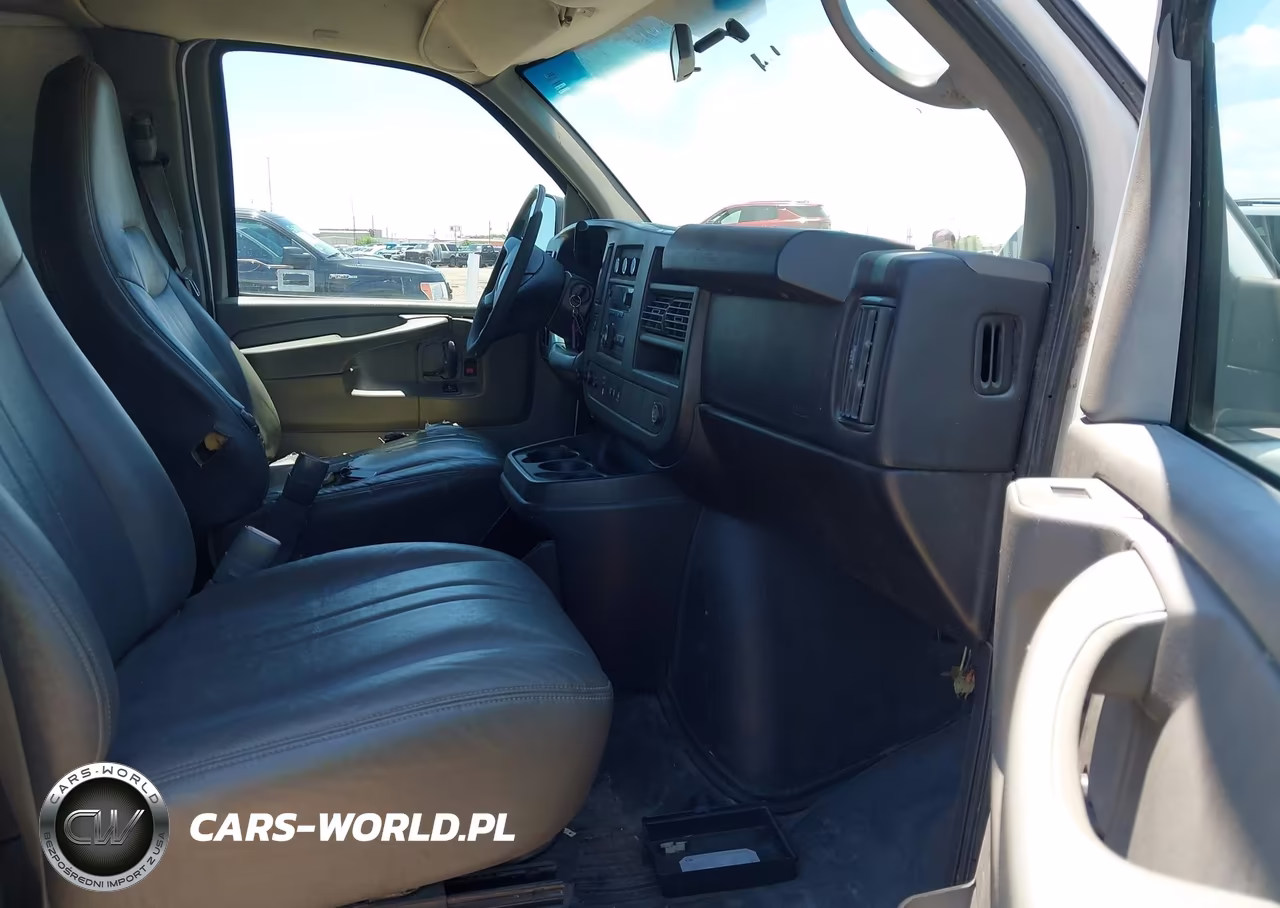 2014 Chevrolet Express 2500 Work Van VIN:1GCWGGFA0E1145491 - 5