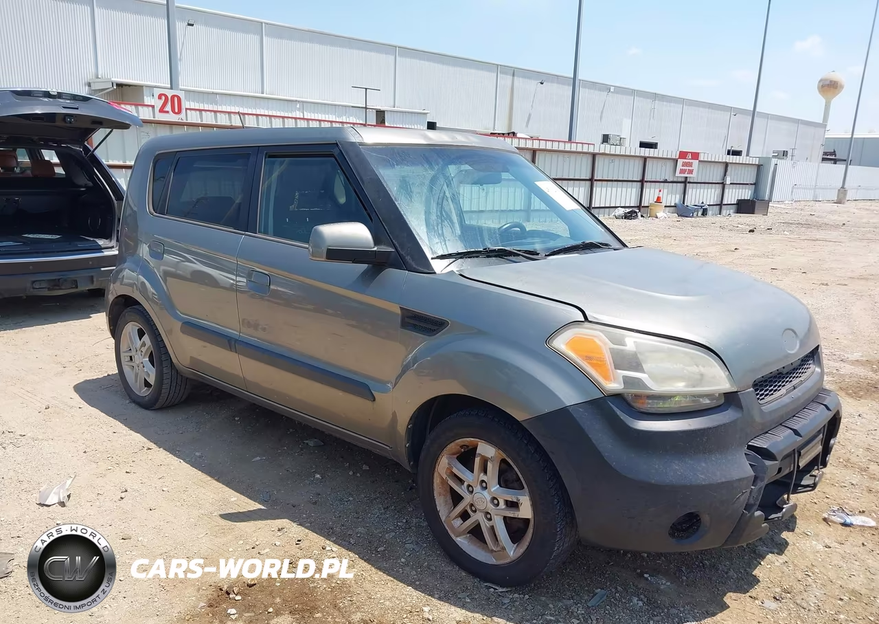 2010 Kia Soul +