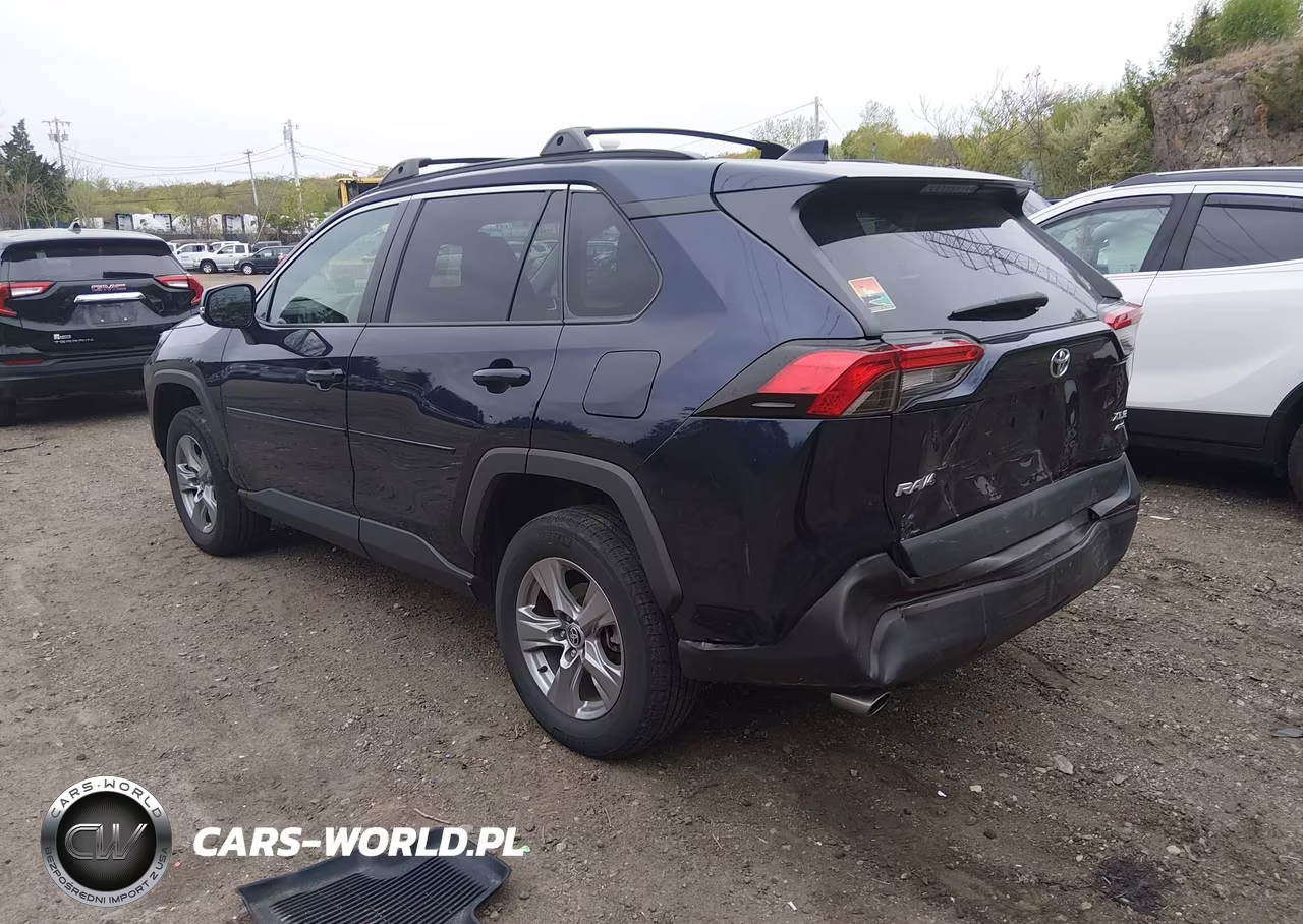 2023 Toyota Rav4 Xle VIN:2T3P1RFV7PW406530 - 3