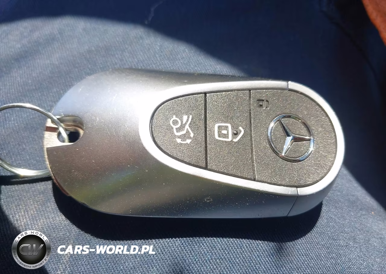 2025 Mercedes-Benz C 300 VIN:W1KAF4HB6SR256566 - 11