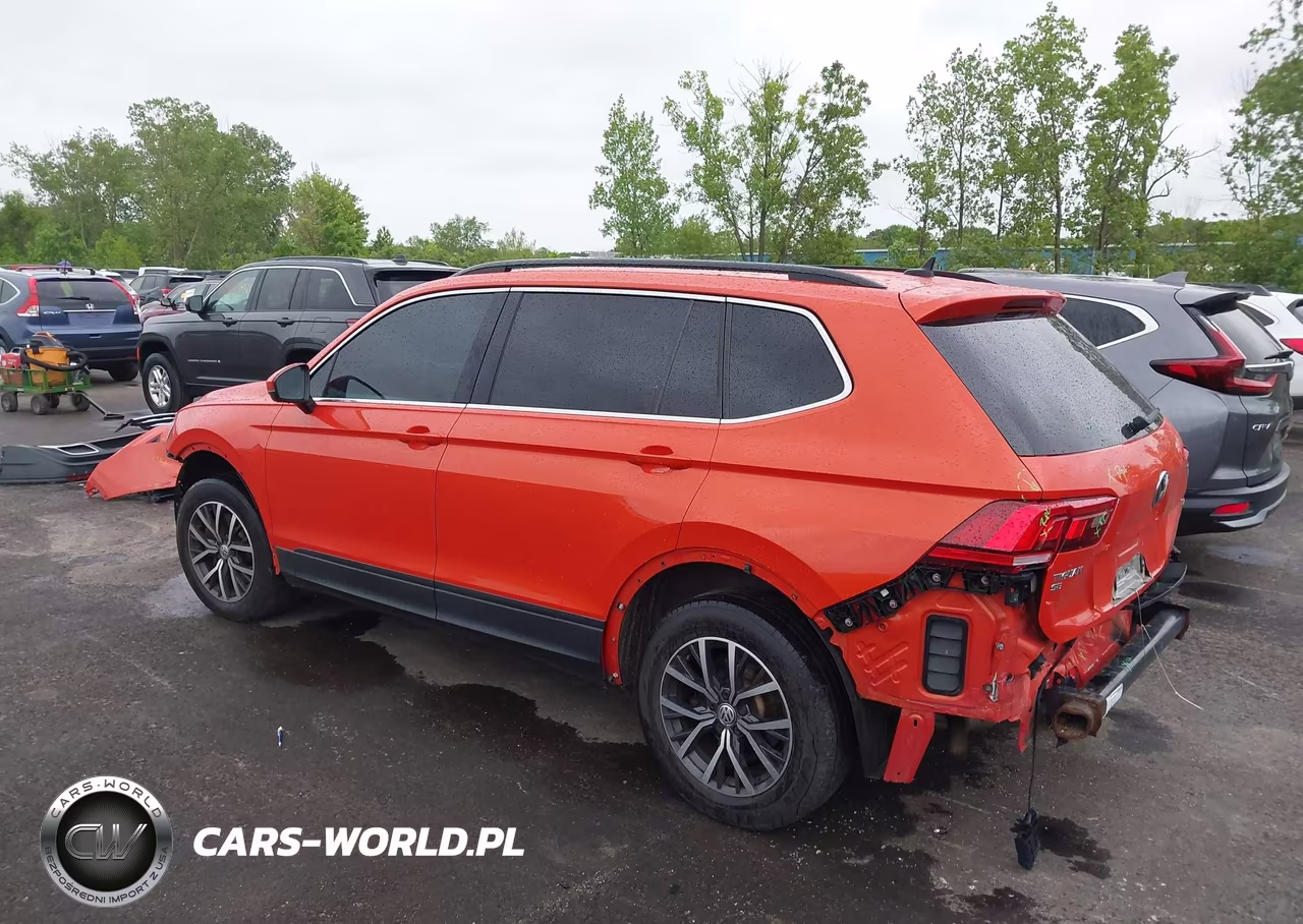 2019 Volkswagen Tiguan VIN:3VV2B7AX9KM012267 - 3