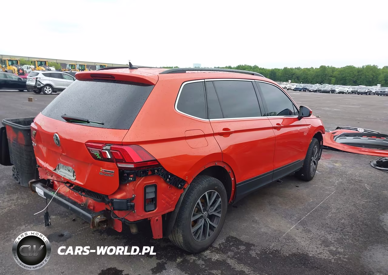 2019 Volkswagen Tiguan VIN:3VV2B7AX9KM012267 - 4