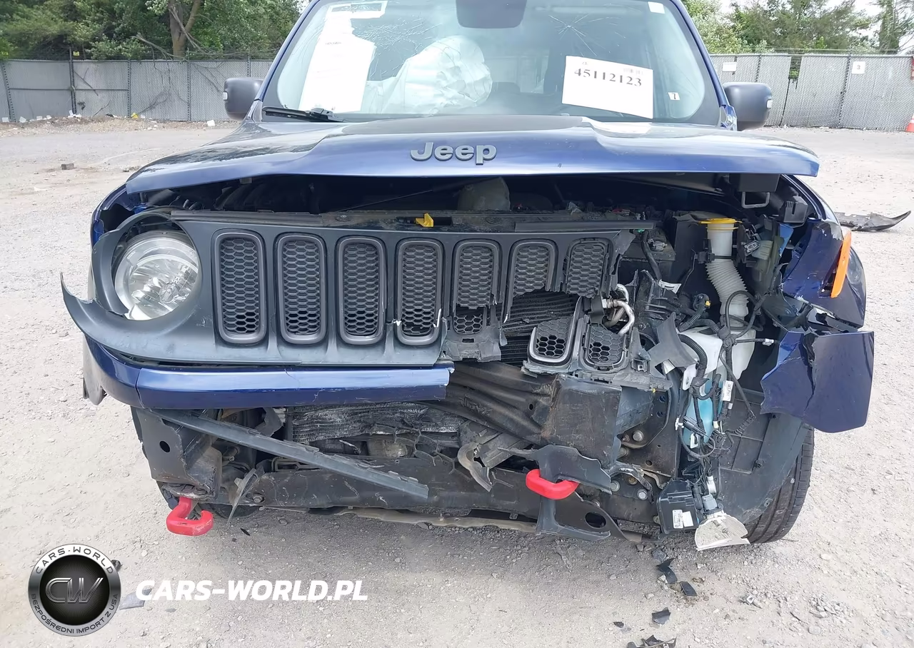 2017 Jeep Renegade Trailhawk 4X4 VIN:ZACCJBCB2HPE96573 - 6