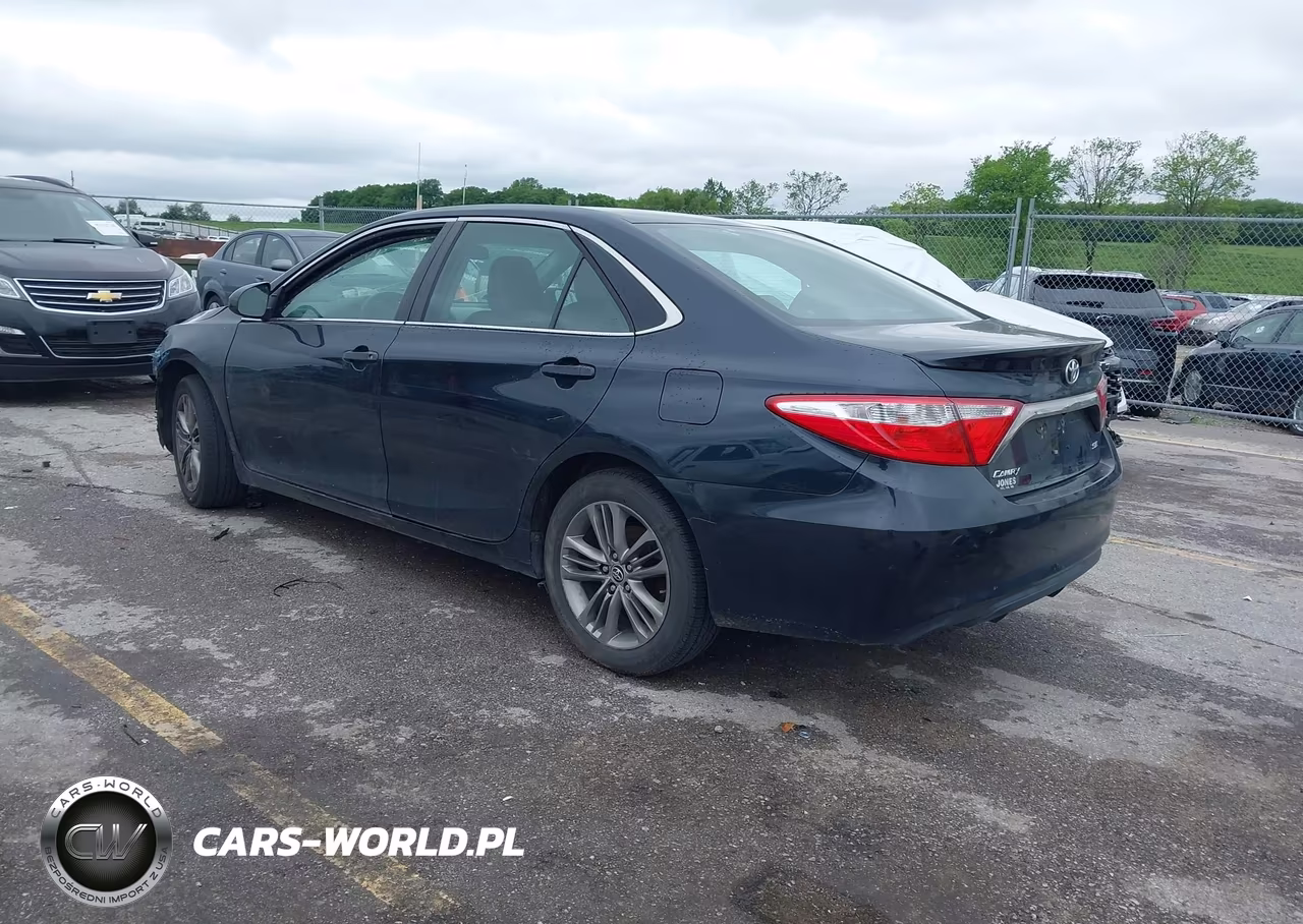 2015 Toyota Camry Se VIN:4T1BF1FK0FU920388 - 3
