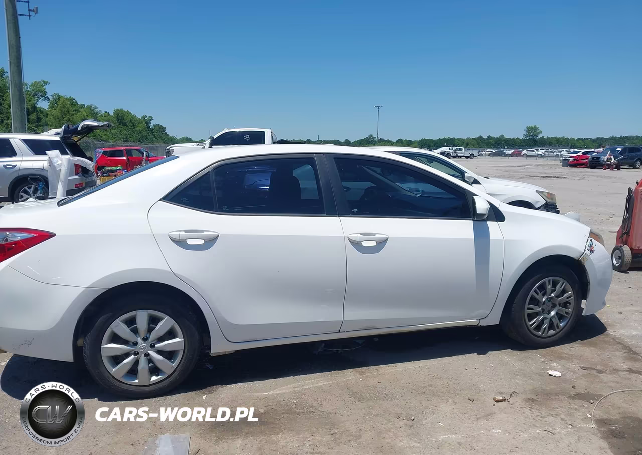 2016 Toyota Corolla Le VIN:2T1BURHE7GC695983 - 13