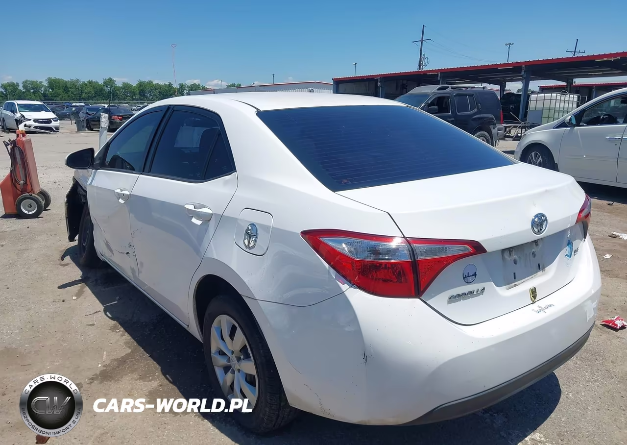 2016 Toyota Corolla Le VIN:2T1BURHE7GC695983 - 3