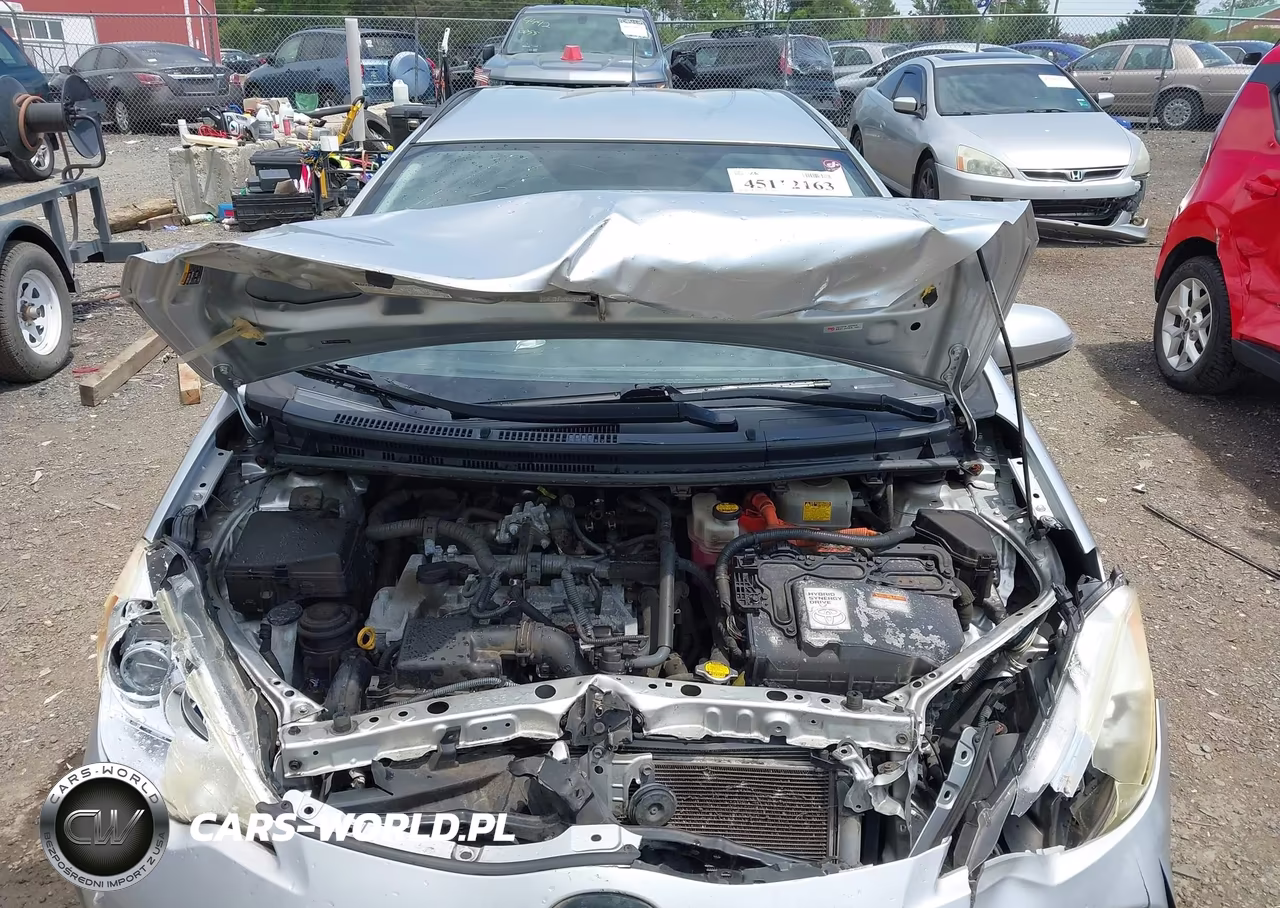 2012 Toyota Prius C Two VIN:JTDKDTB34C1016013 - 10