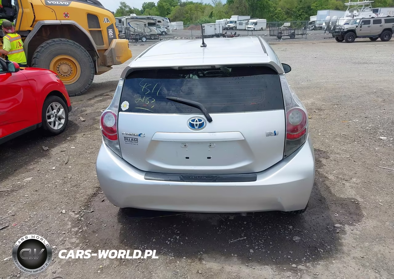 2012 Toyota Prius C Two VIN:JTDKDTB34C1016013 - 16