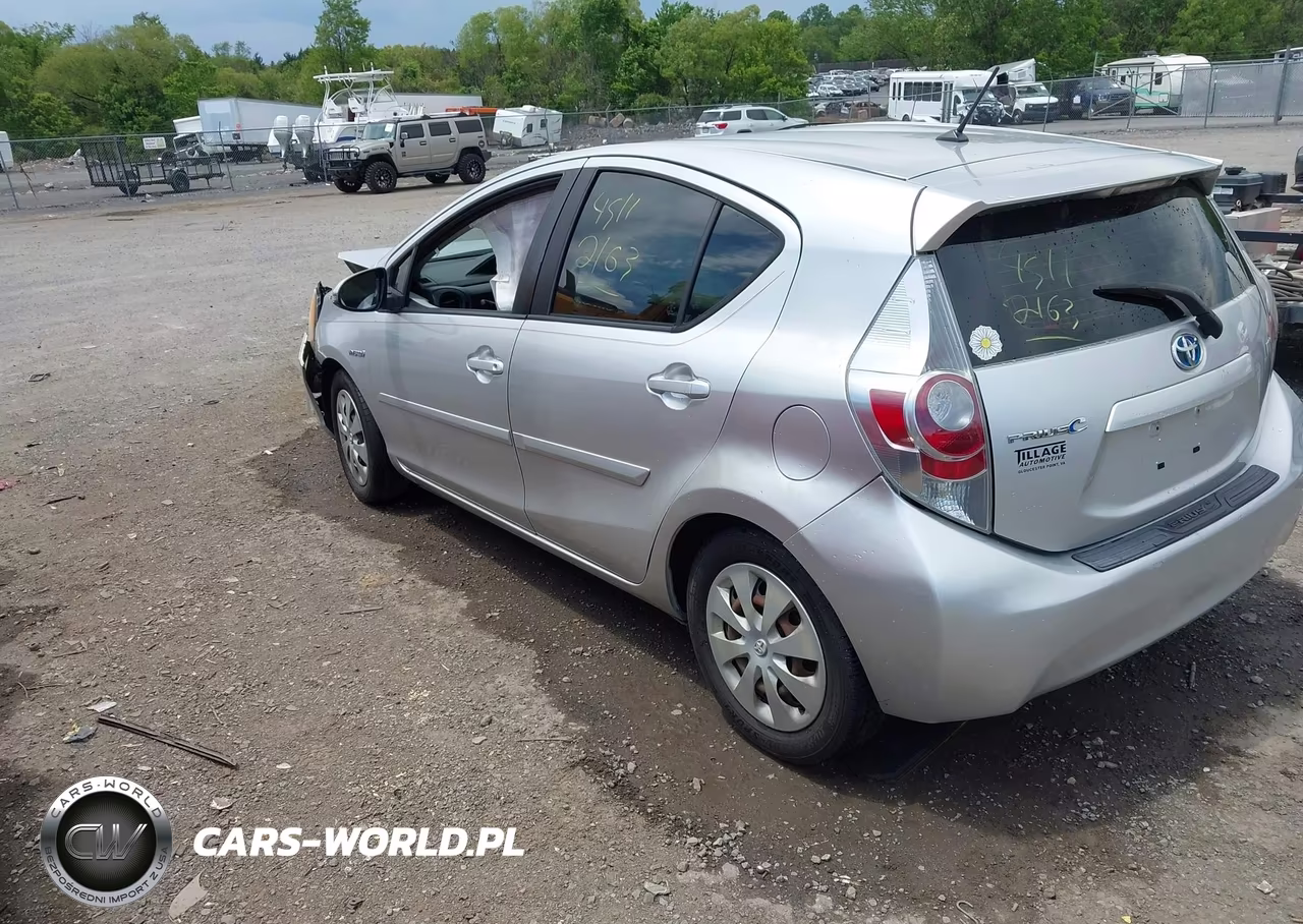 2012 Toyota Prius C Two VIN:JTDKDTB34C1016013 - 3