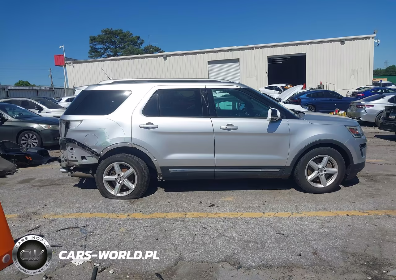 2018 Ford Explorer Xlt VIN:1FM5K7D85JGA01934 - 13