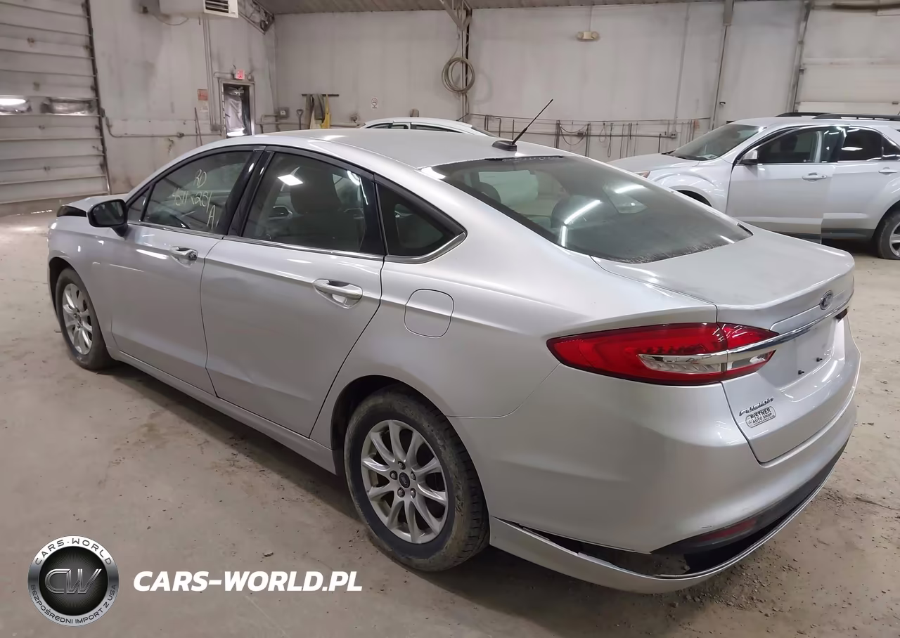 2017 Ford Fusion S VIN:3FA6P0G72HR184013 - 3