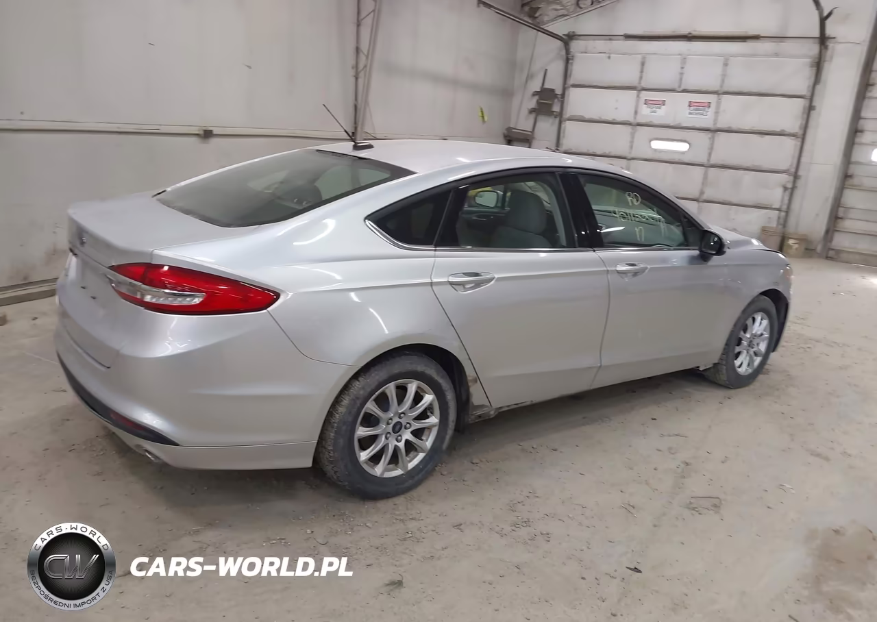 2017 Ford Fusion S VIN:3FA6P0G72HR184013 - 4