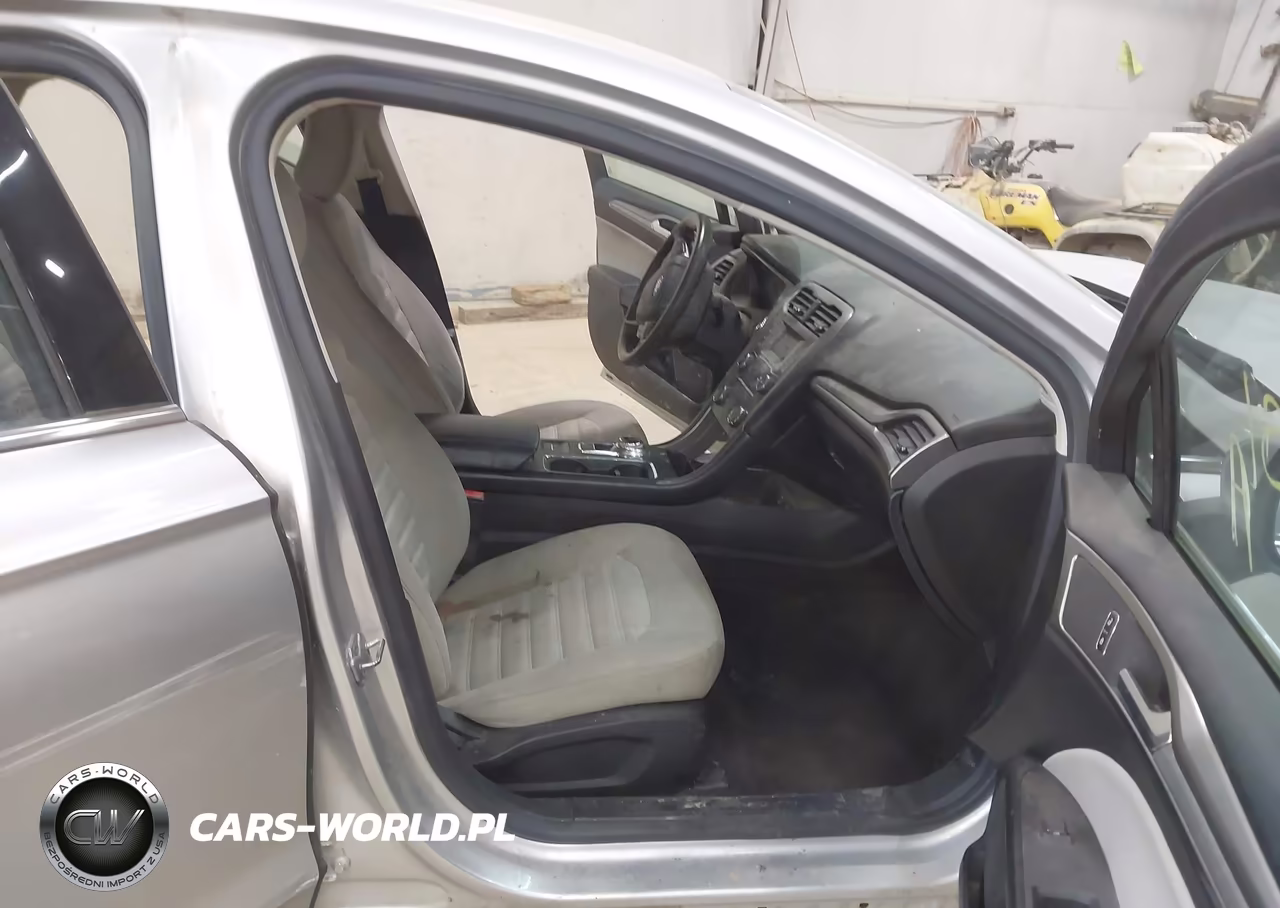 2017 Ford Fusion S VIN:3FA6P0G72HR184013 - 5