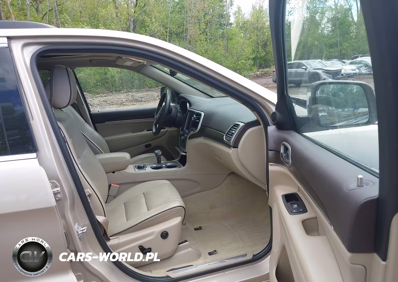 2015 Jeep Grand Cherokee Overland VIN:1C4RJFCG9FC632471 - 5