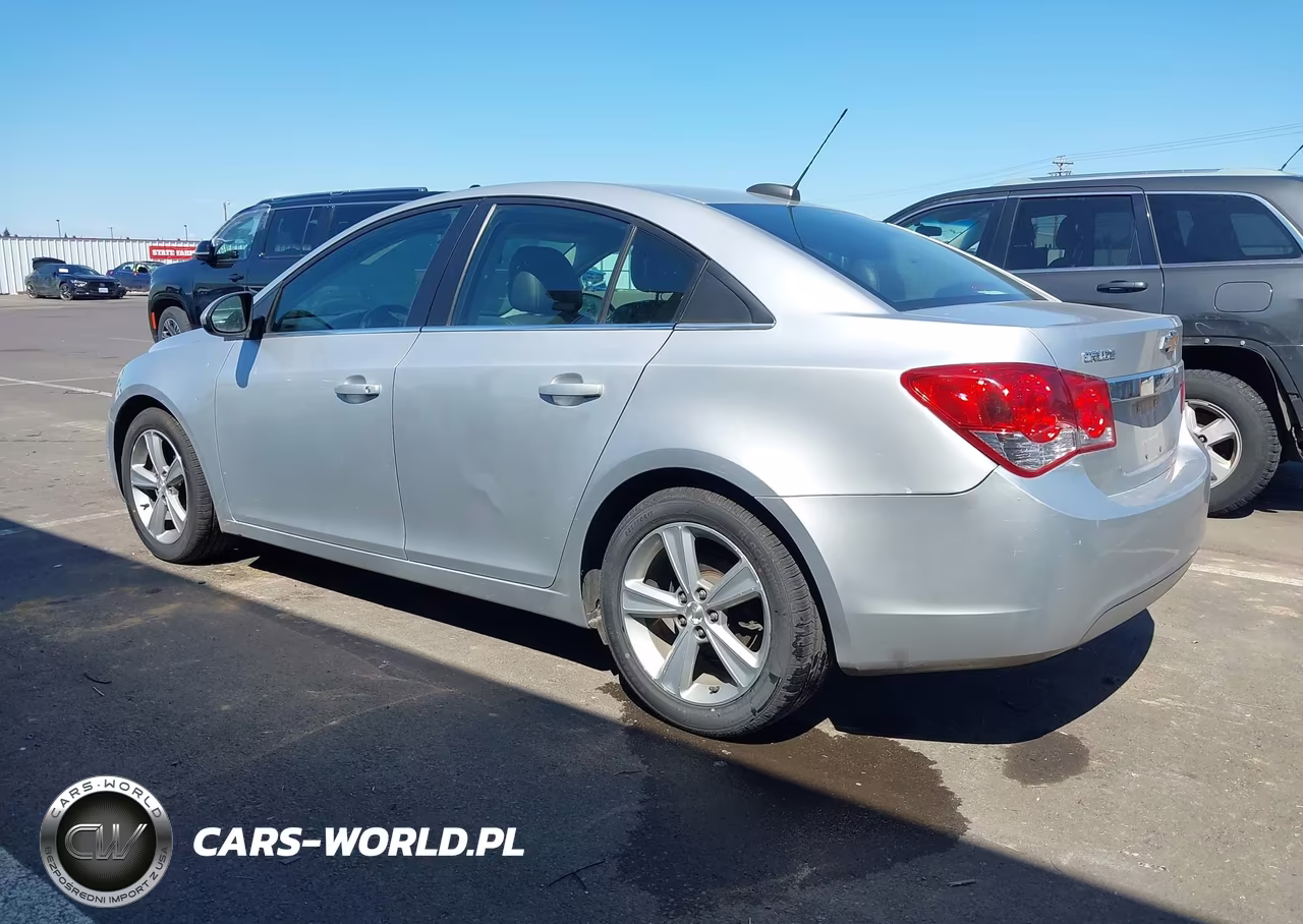 2015 Chevrolet Cruze 2Lt Auto VIN:1G1PE5SB1F7235012 - 3