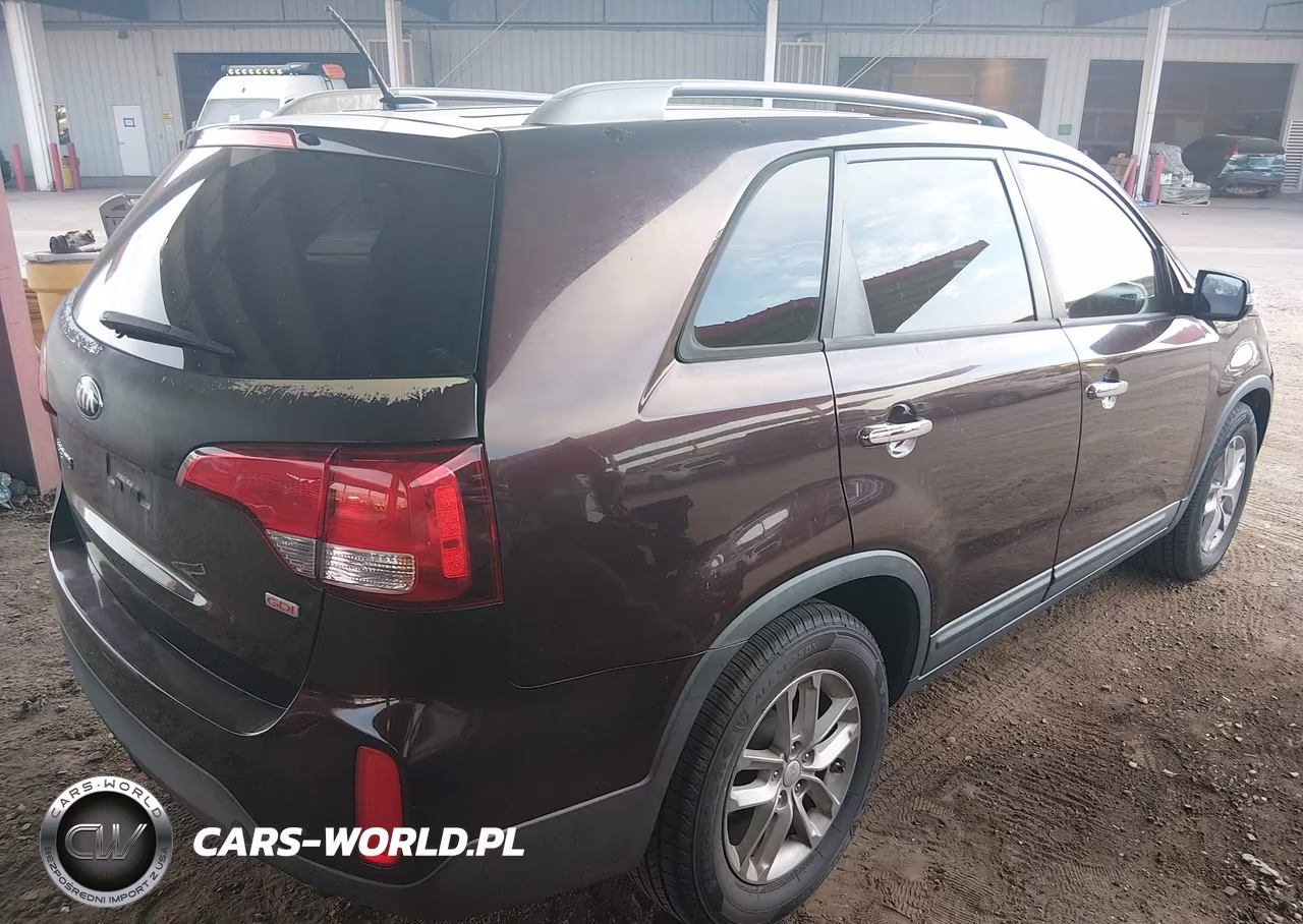 2015 Kia Sorento Lx VIN:5XYKT4A69FG649406 - 4