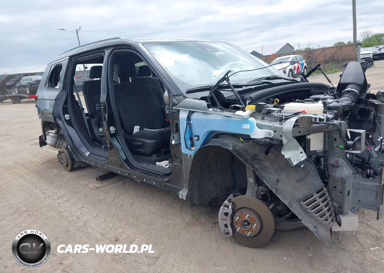 2025 Jeep Grand Cherokee L Laredo X 4X4 – zdjęcie 1 z 15