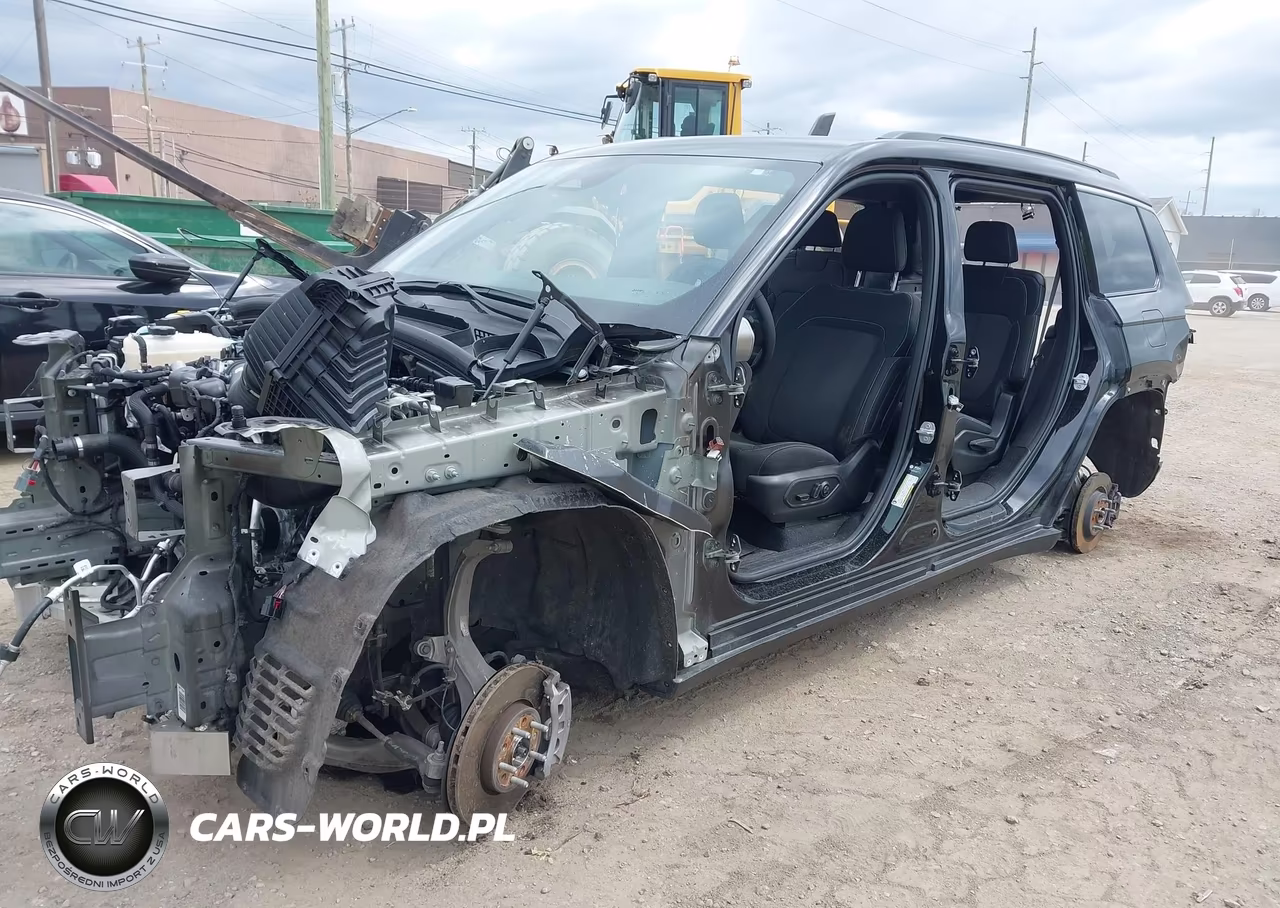 2025 Jeep Grand Cherokee L Laredo X 4X4 VIN:1C4RJKAG5S8717638 - 2
