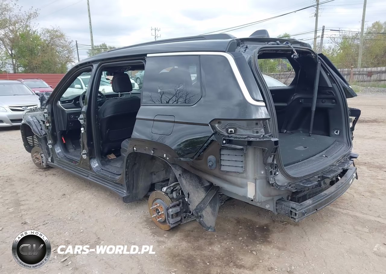 2025 Jeep Grand Cherokee L Laredo X 4X4 VIN:1C4RJKAG5S8717638 - 3