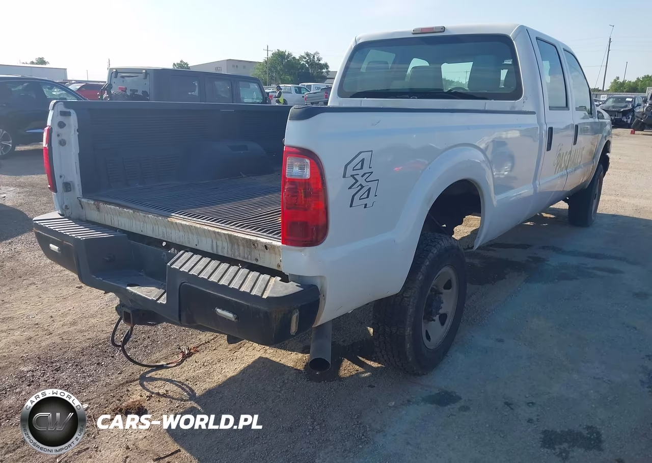 2011 Ford F-250 Xl VIN:1FT7W2B60BEA45956 - 4