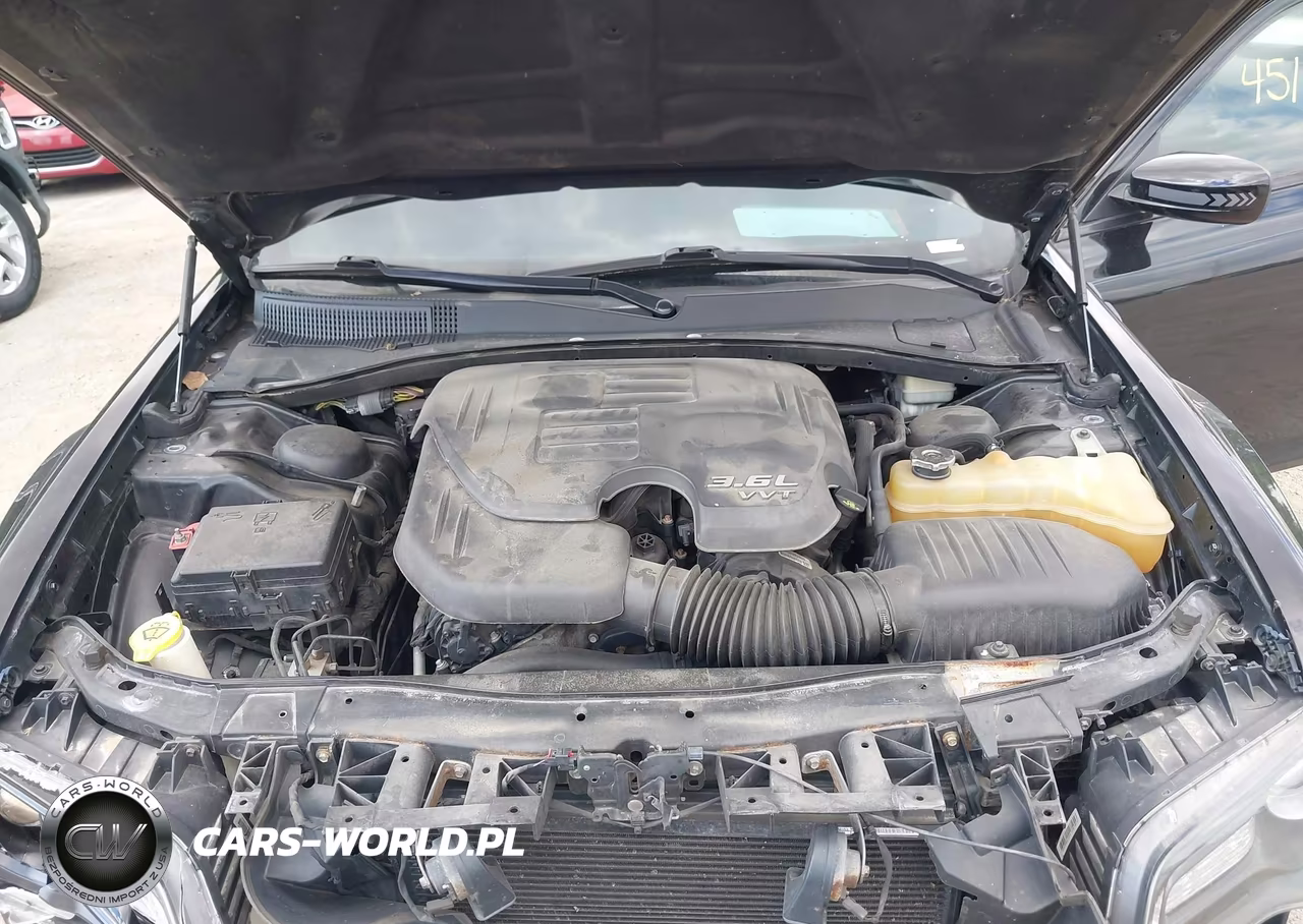 2014 Chrysler 300 300S VIN:2C3CCAGG1EH261075 - 10