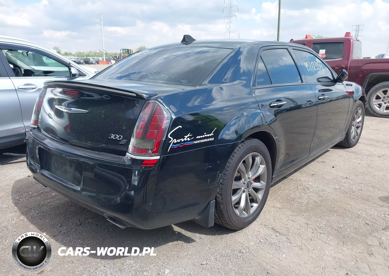 2014 Chrysler 300 300S VIN:2C3CCAGG1EH261075 - 4