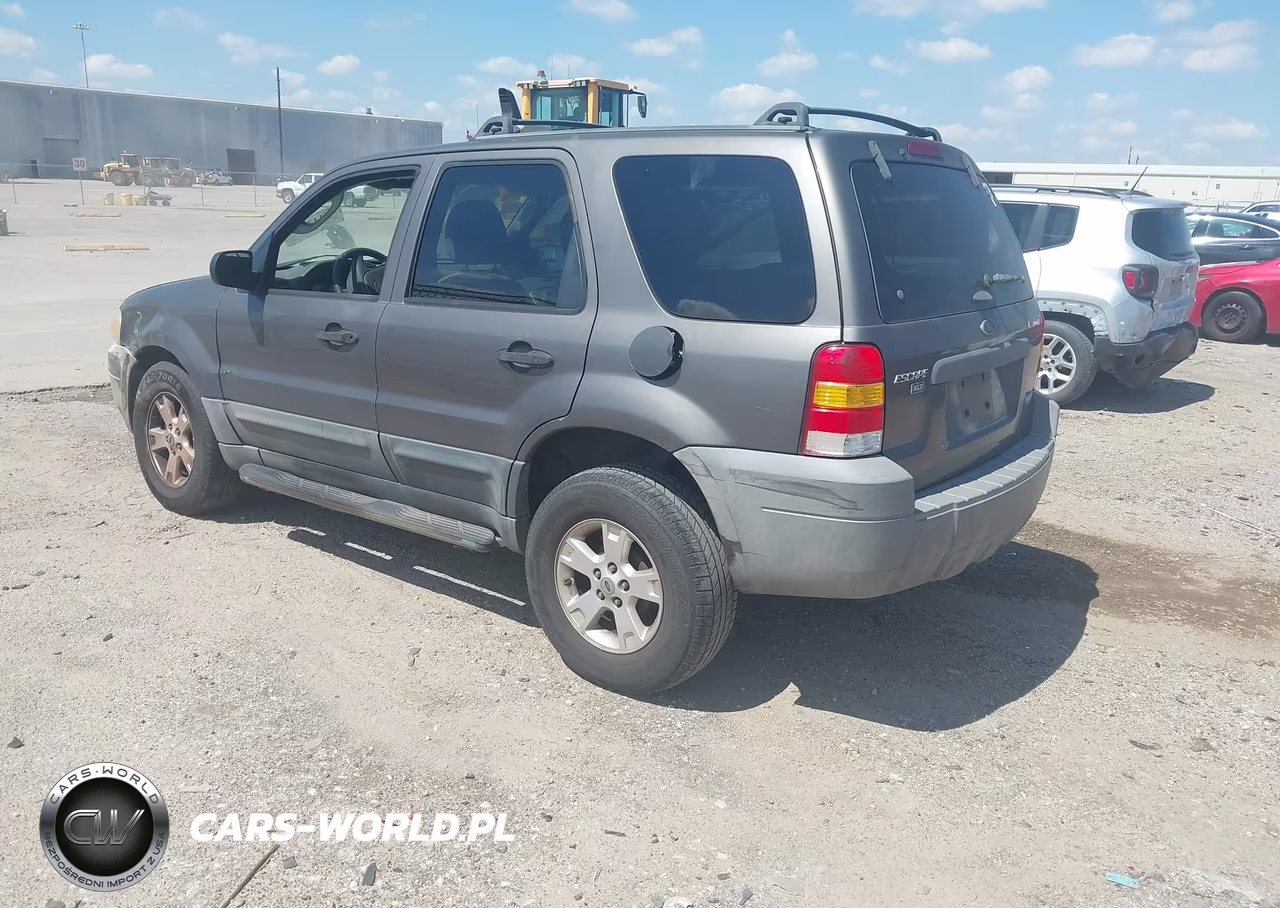 2005 Ford Escape Xlt VIN:1FMYU03105KA23362 - 3