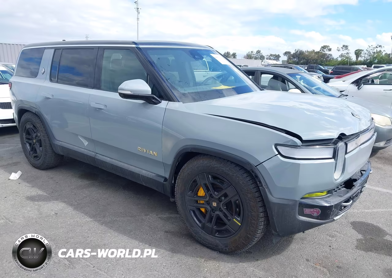2023 Rivian R1S Adventure