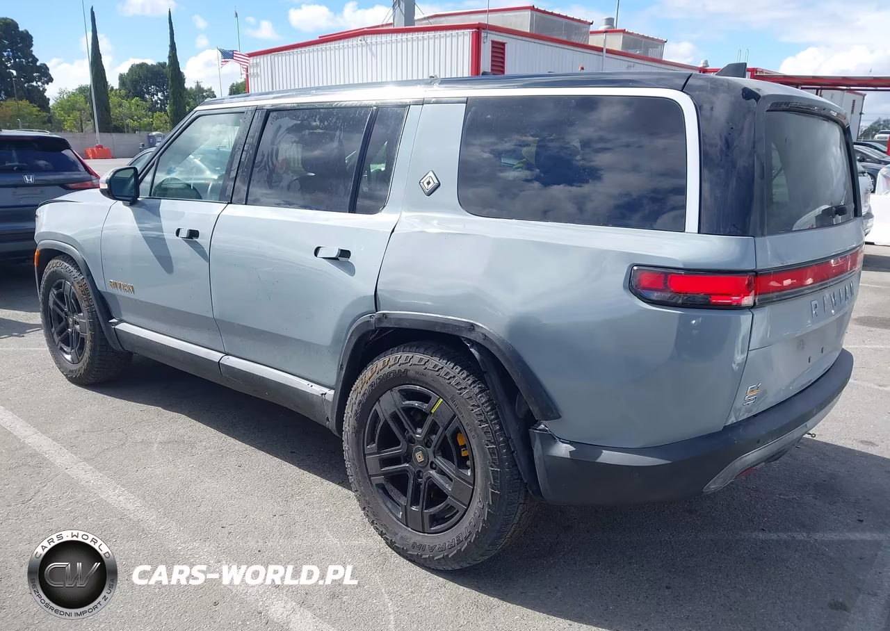 2023 Rivian R1S Adventure VIN:7PDSGABA0PN019590 - 3