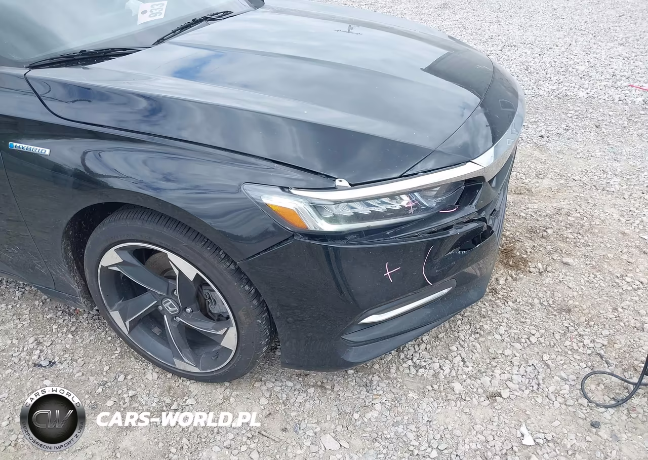 2018 Honda Accord Hybrid VIN:1HGCV3F18JA006142 - 17