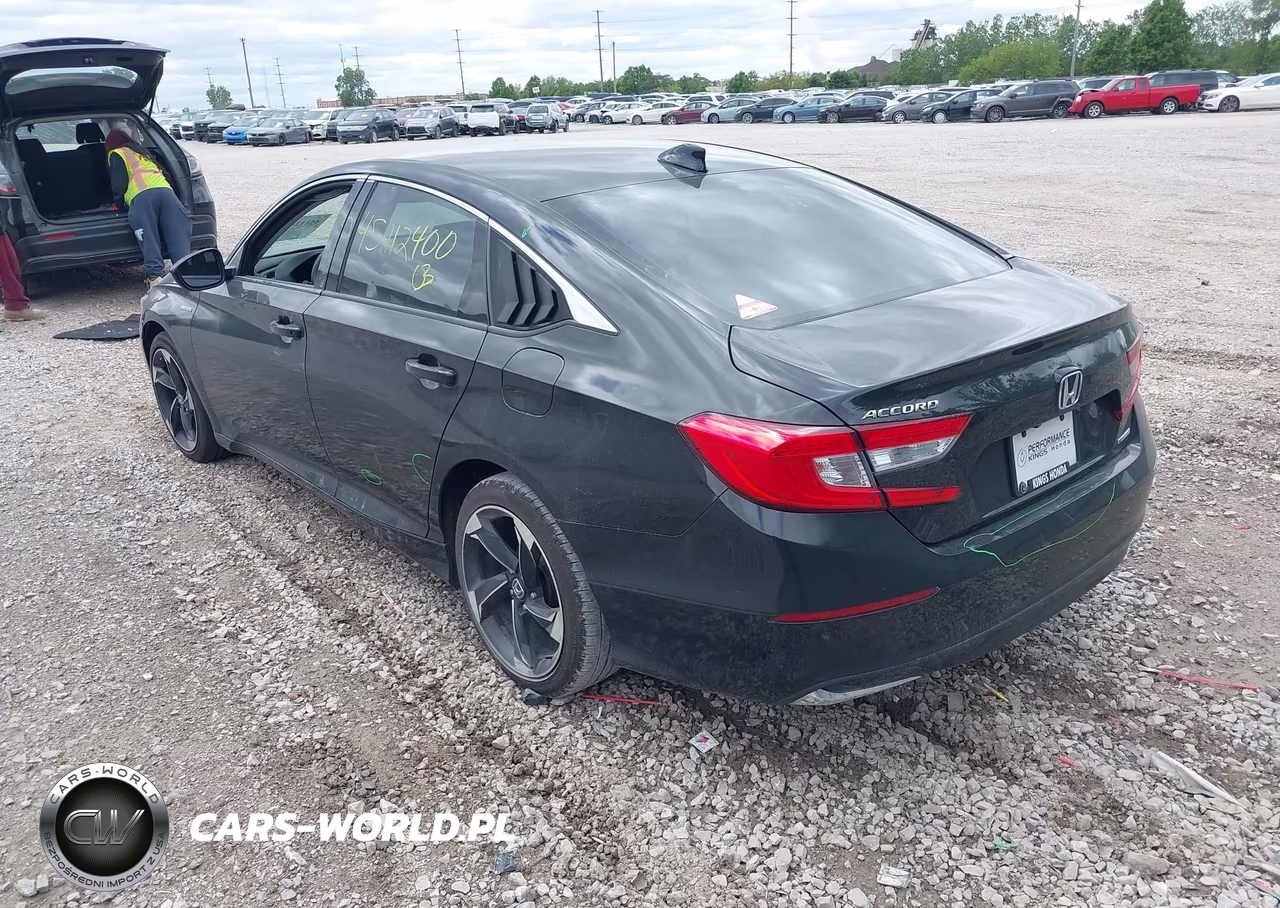 2018 Honda Accord Hybrid VIN:1HGCV3F18JA006142 - 3