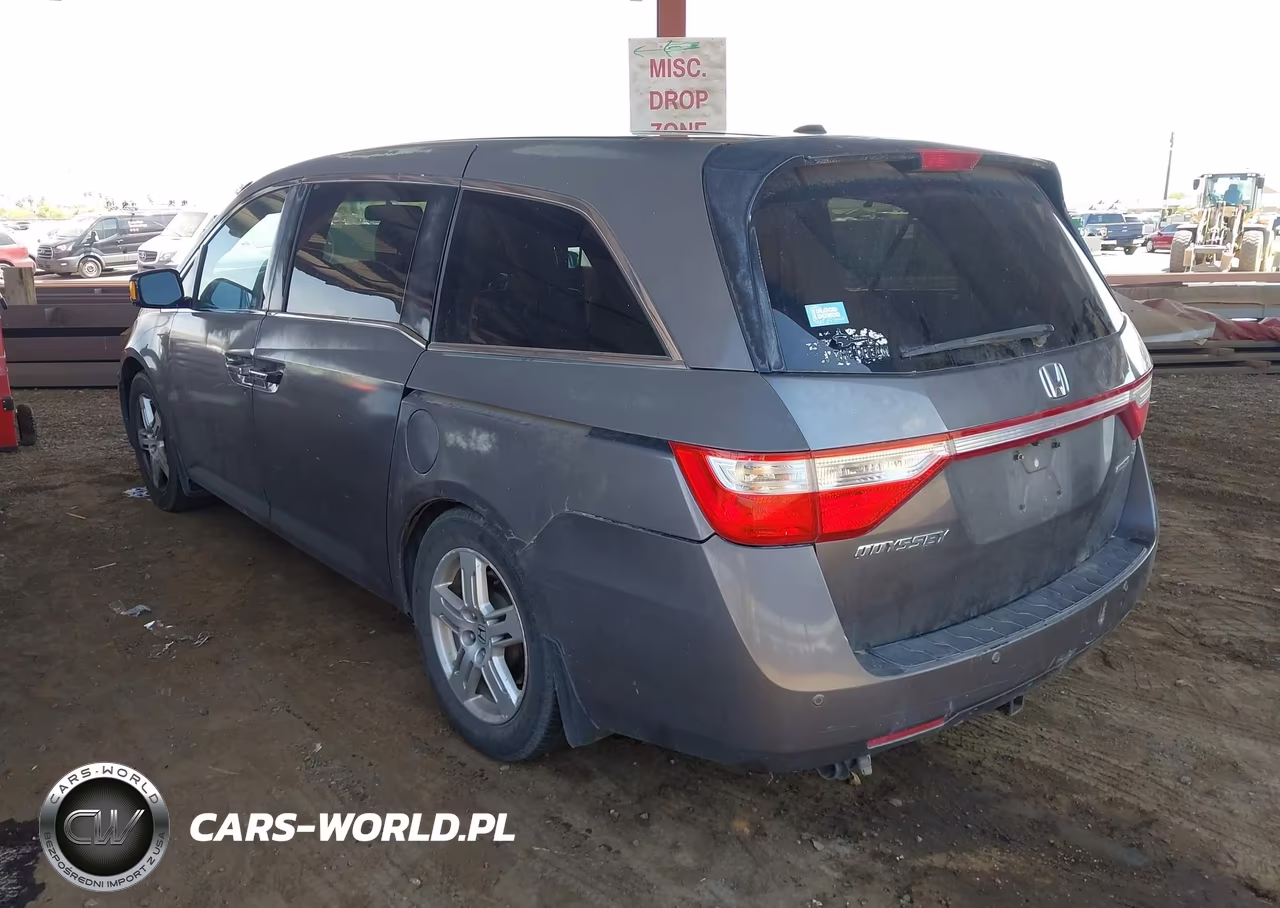 2011 Honda Odyssey Touring-Touring Elite VIN:5FNRL5H92BB095227 - 3