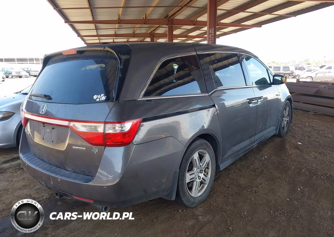 2011 Honda Odyssey Touring-Touring Elite VIN:5FNRL5H92BB095227 - 4