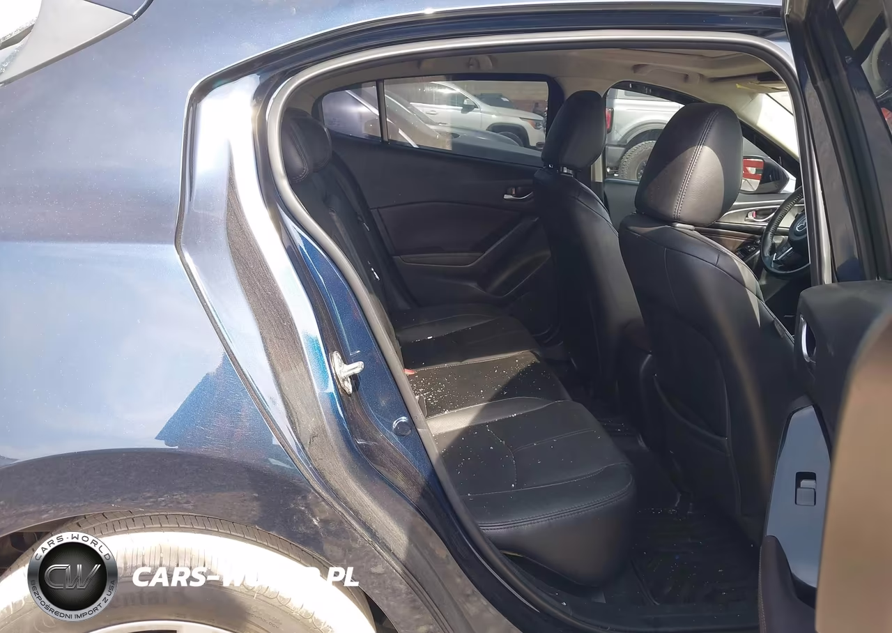 2018 Mazda Mazda3 Grand Touring VIN:3MZBN1M37JM270097 - 8