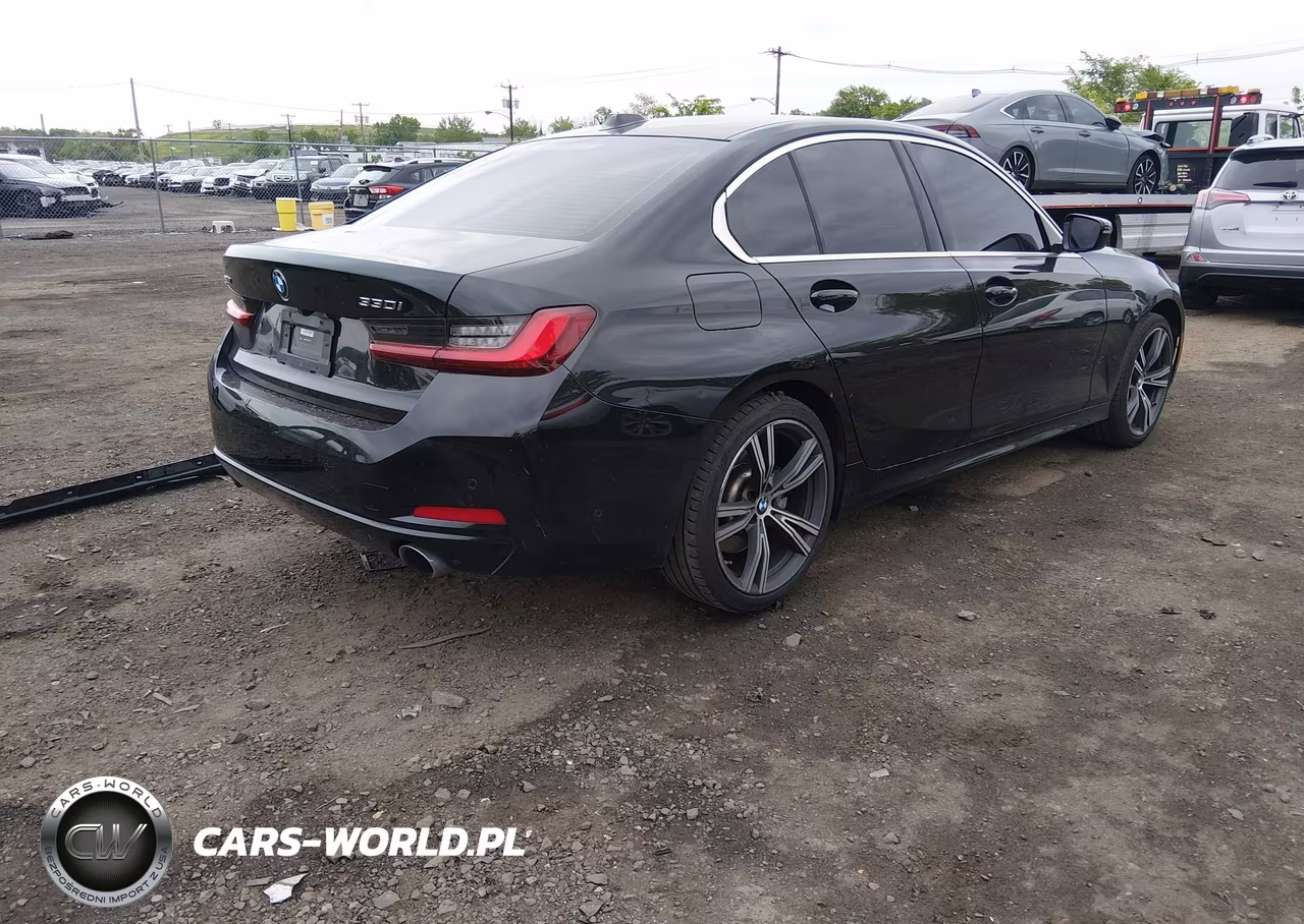 2024 BMW 330I xDrive VIN:3MW89FF03R8E17308 - 4
