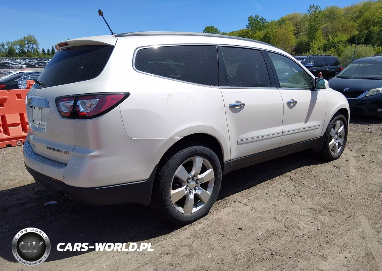2015 Chevrolet Traverse Ltz VIN:1GNKVJKD6FJ139267 - 4