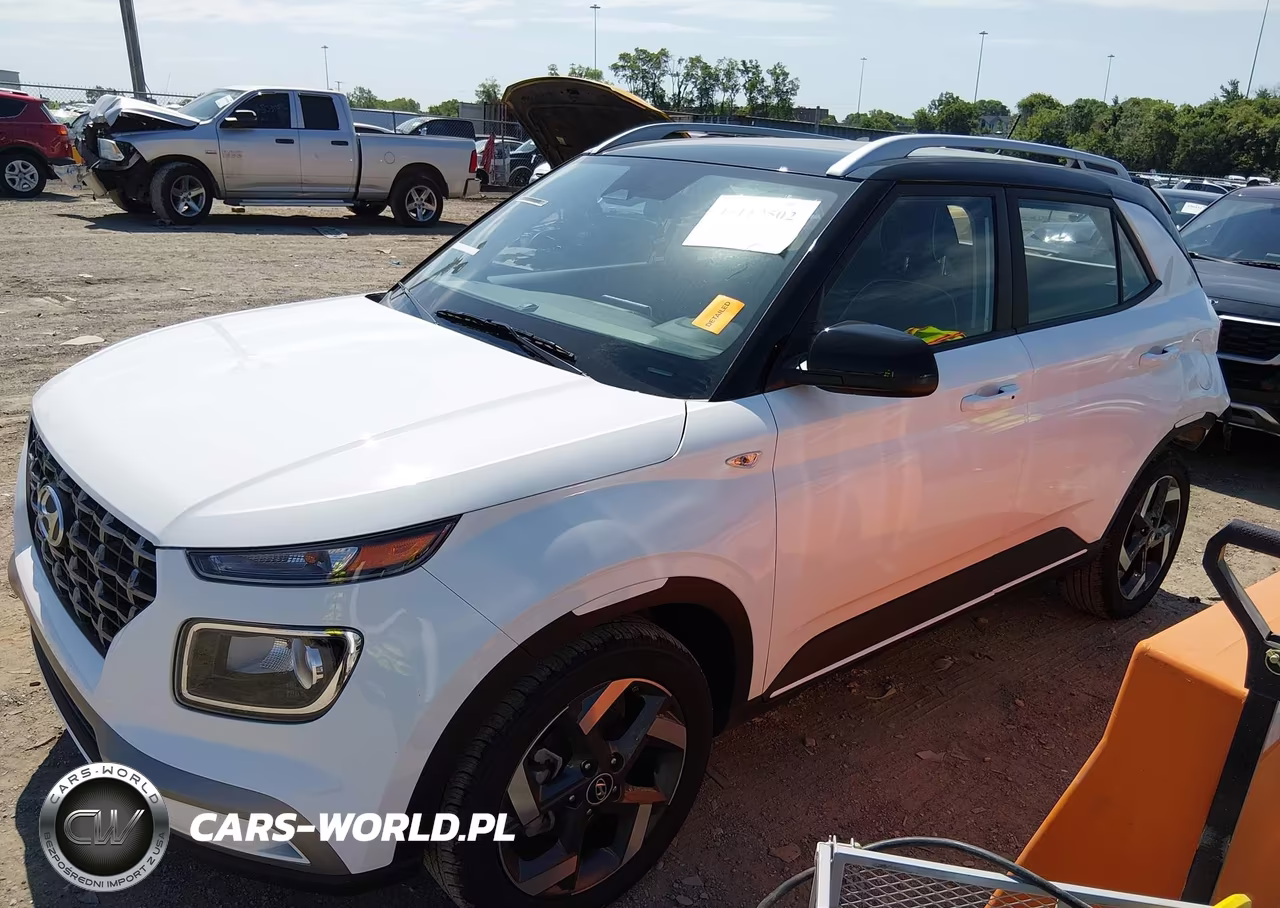2026 Hyundai Venue Sel W-Two-Tone Roof VIN:KMHRC8A36TU419324 - 2