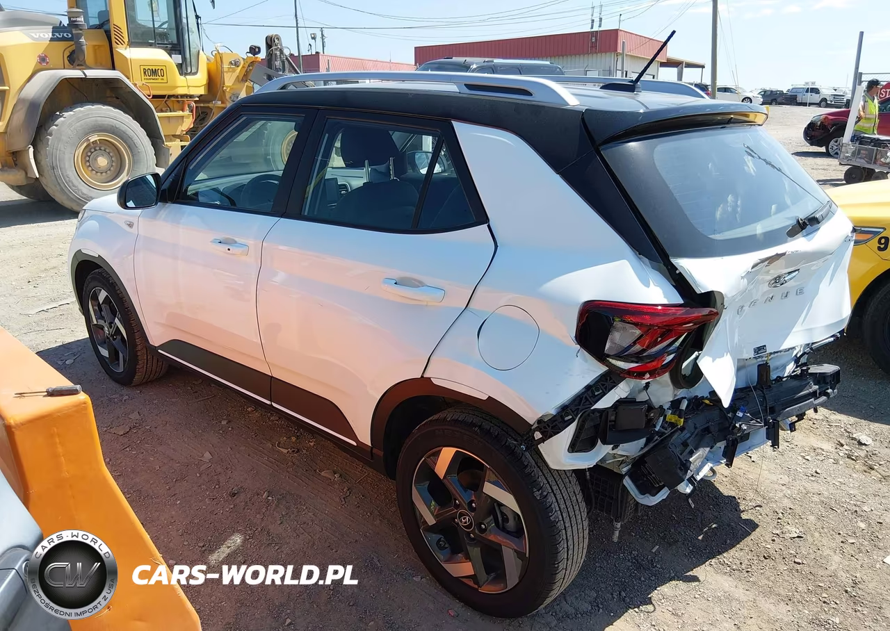 2026 Hyundai Venue Sel W-Two-Tone Roof VIN:KMHRC8A36TU419324 - 3