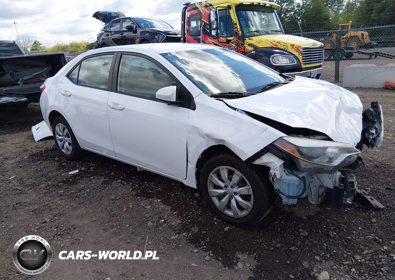 2015 Toyota Corolla Le – zdjęcie 1 z 17