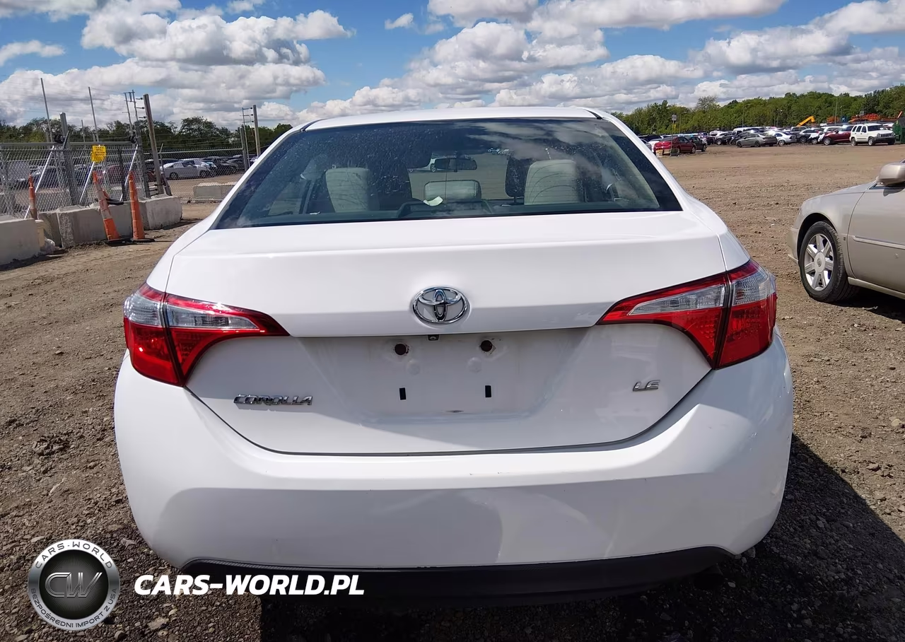 2015 Toyota Corolla Le VIN:2T1BURHE8FC458904 - 17