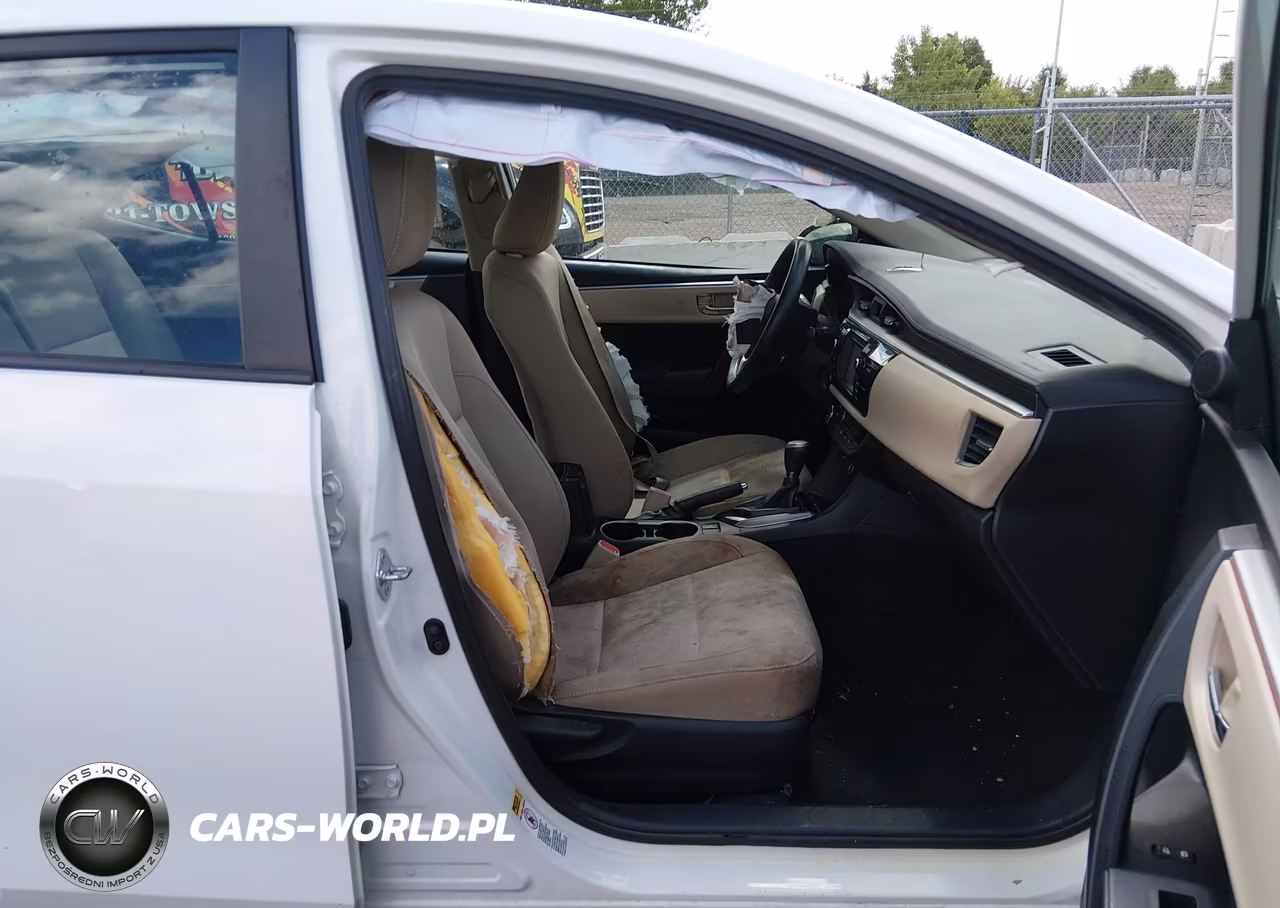 2015 Toyota Corolla Le VIN:2T1BURHE8FC458904 - 5