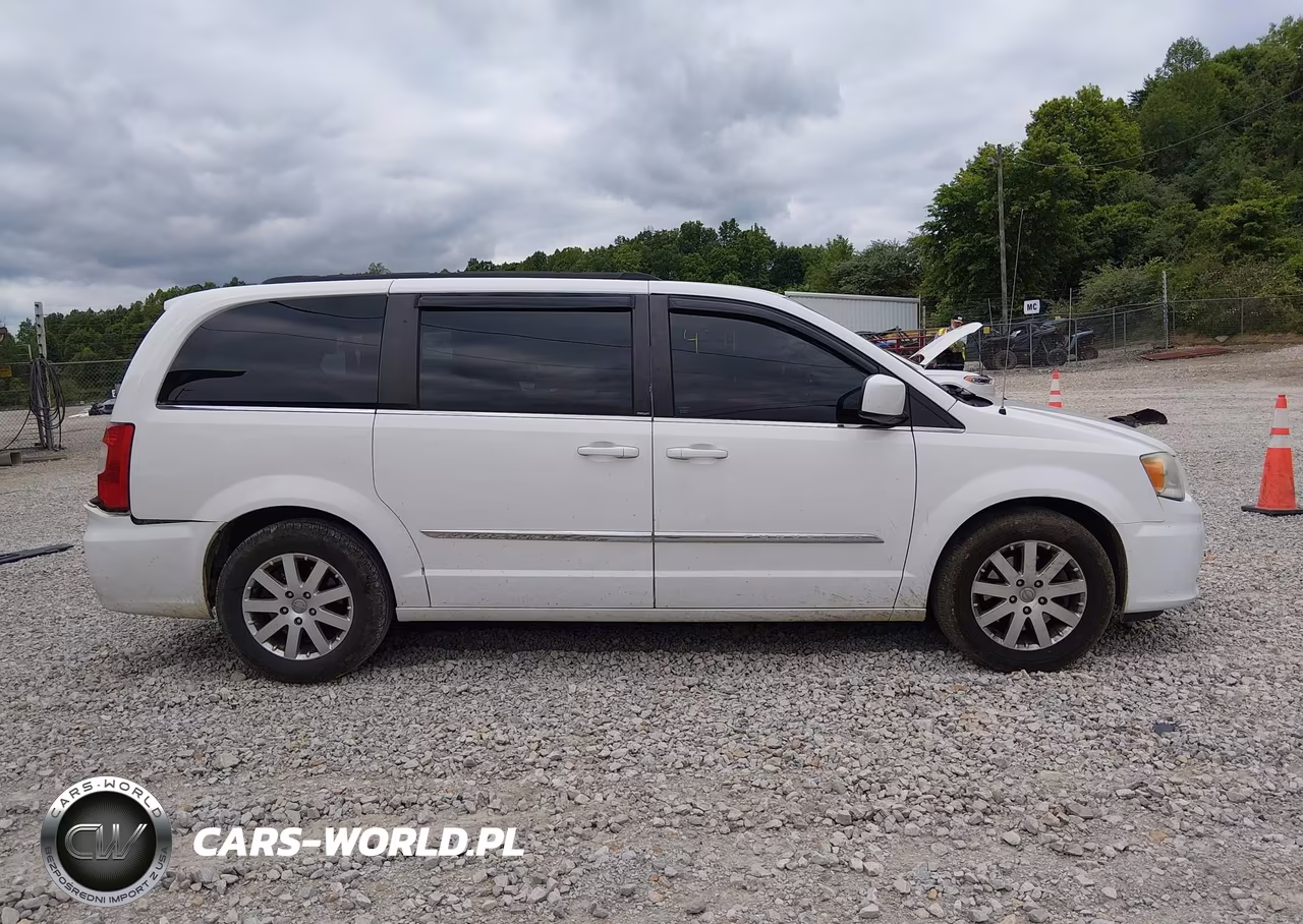2014 Chrysler Town & Country Touring VIN:2C4RC1BG3ER438300 - 14